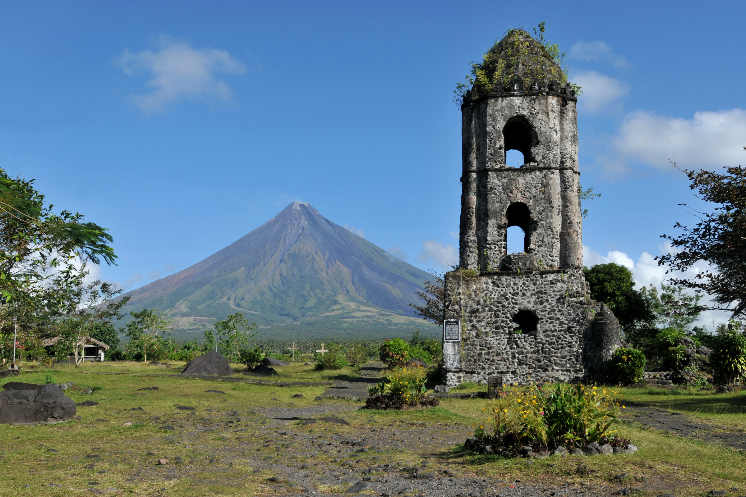 khorgo volcano (3).webp